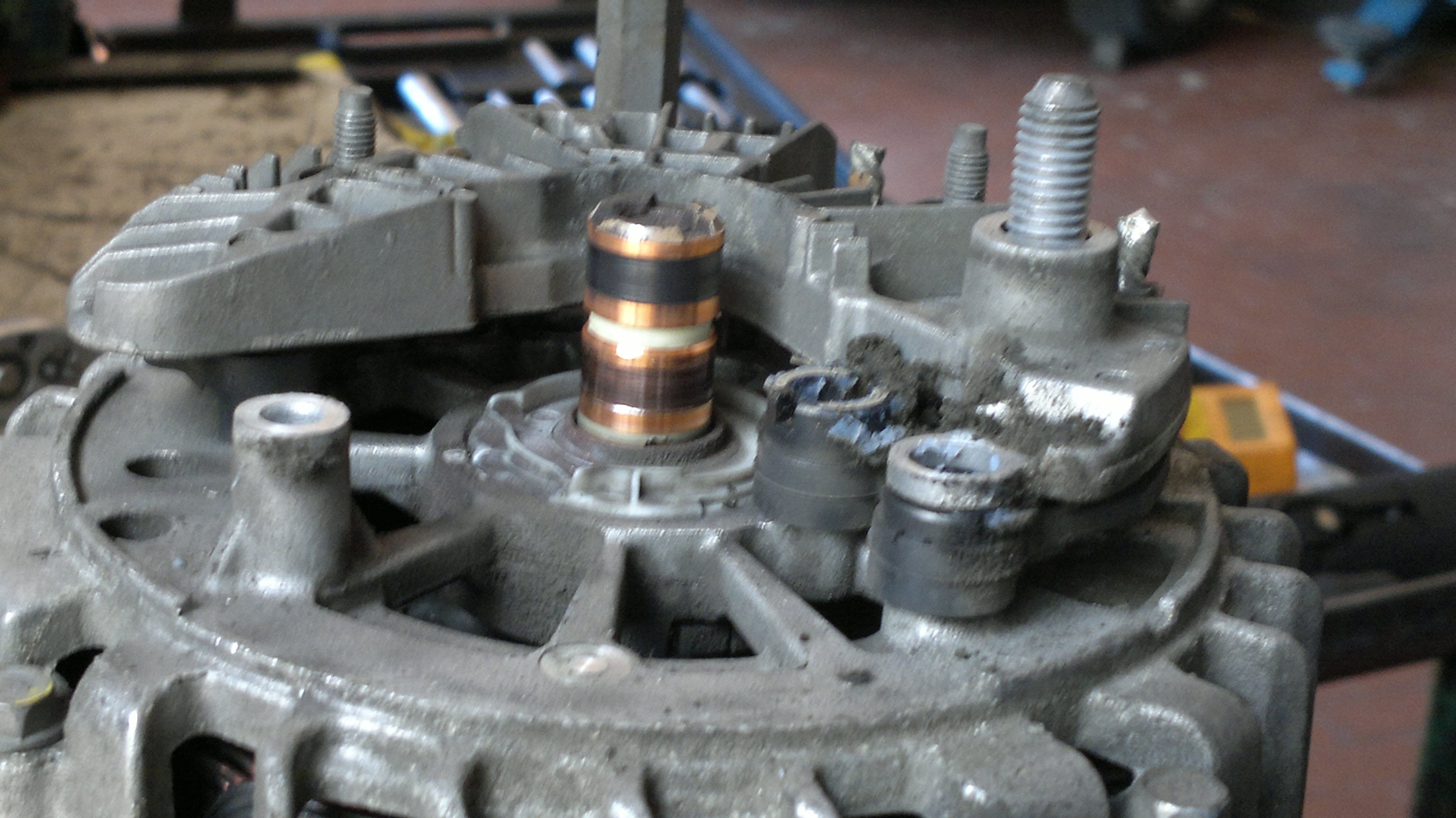 Alternatore 